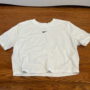Nike cropped tshirt